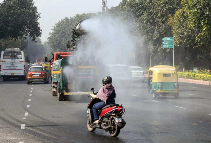 Delhi’s Air Quality Plummets to “Very Poor” Category Amid Rising Smog Levels