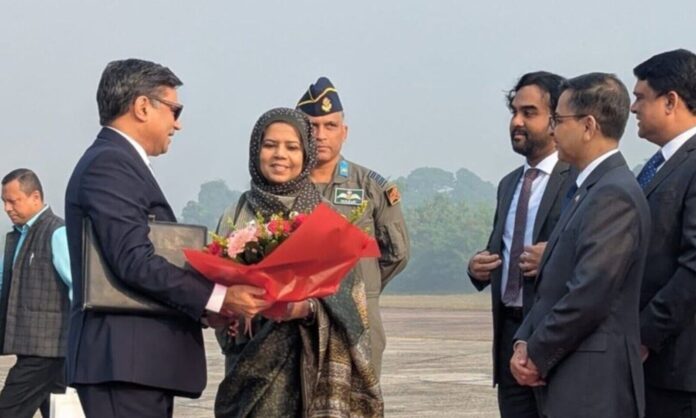 Foreign Secretary Arrives In Dhaka Amid Rising Concerns Over Minority Attacks