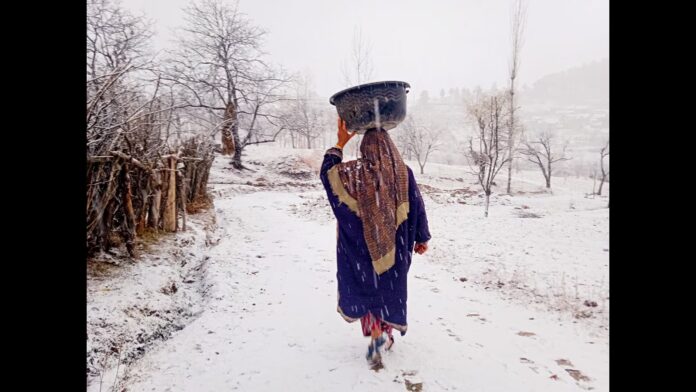 Kashmir Freezes As Temp Drops To Season’s Lowest At Many Places