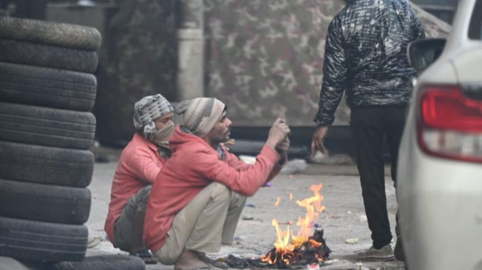 Delhi Shivers Amid Cold Wave With 4.5°C Low; AQI Dips To ‘Very Poor’