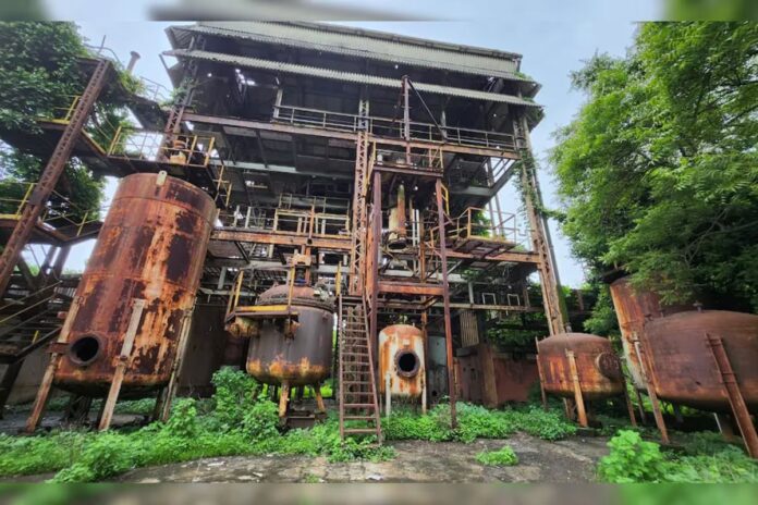 Toxic Waste Removed From Bhopal's Union Carbide Factory After 40 Years