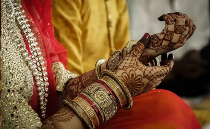 Bride Escapes With Cash And Jewellery During Wedding Rituals In UP